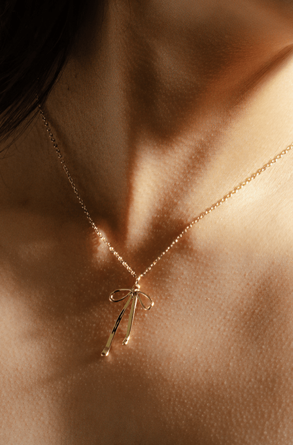 Bad to the Bow Necklace - Flea Boutiques