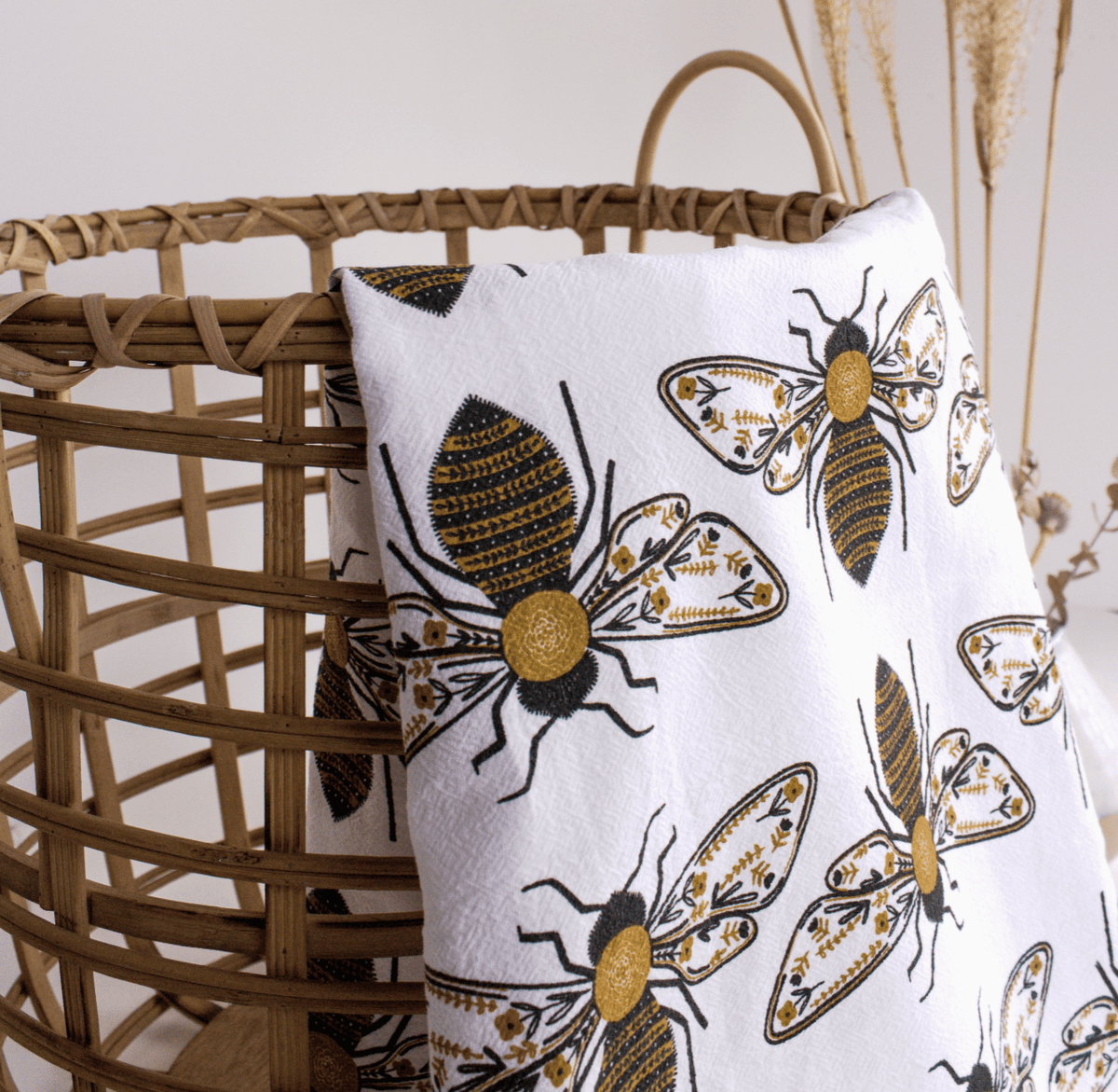 Bee Tea Towel - Flea Boutiques