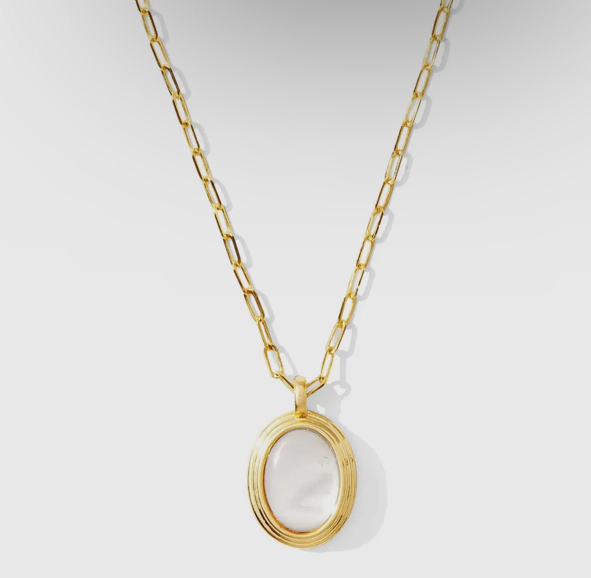 Mother of Pearl Oval Pendant - Flea Boutiques