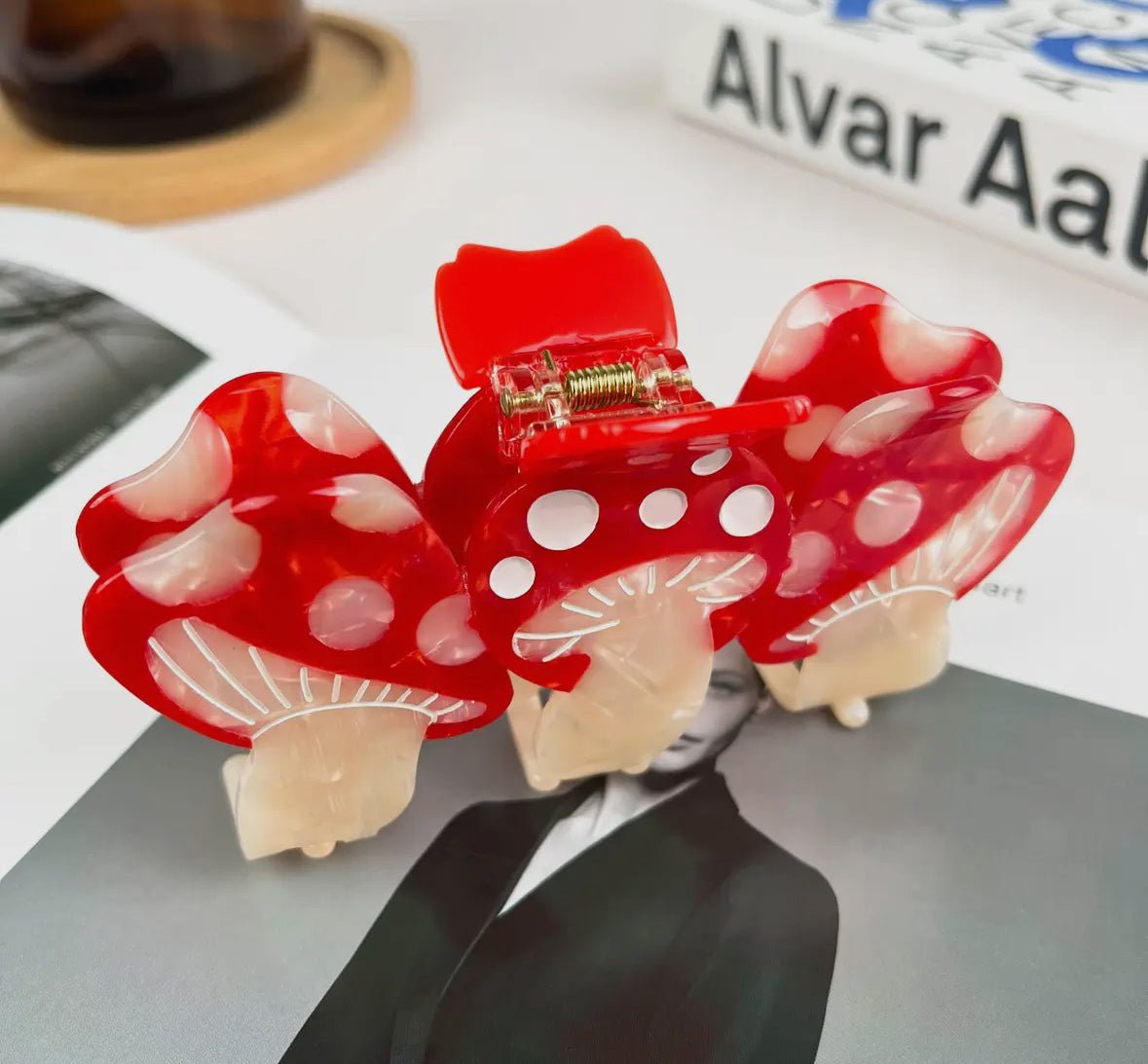 Mushroom Clip - Flea Boutiques