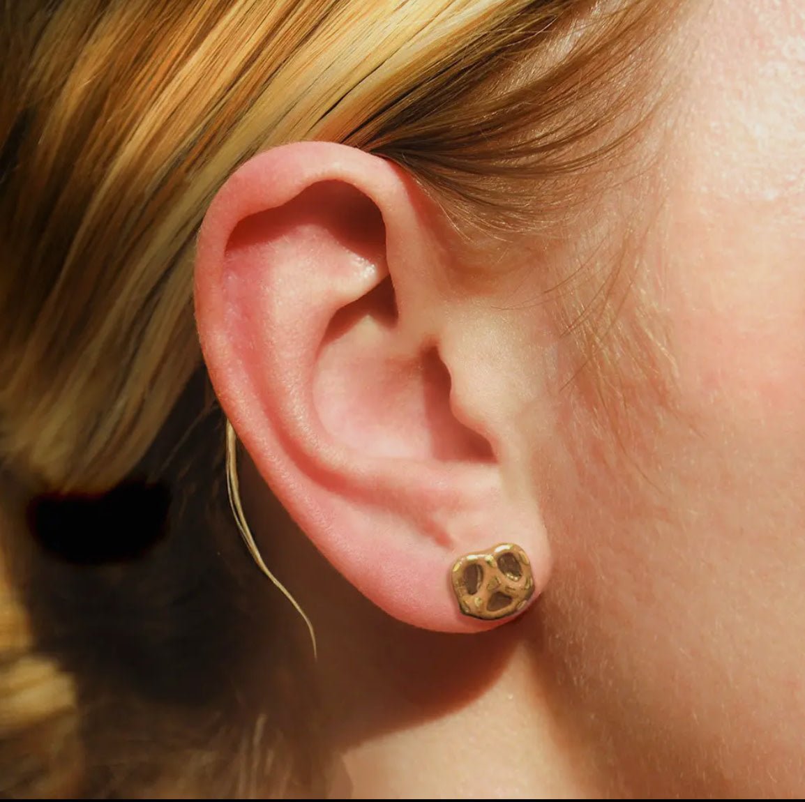 Pretzel Mini Studs - Flea Boutiques
