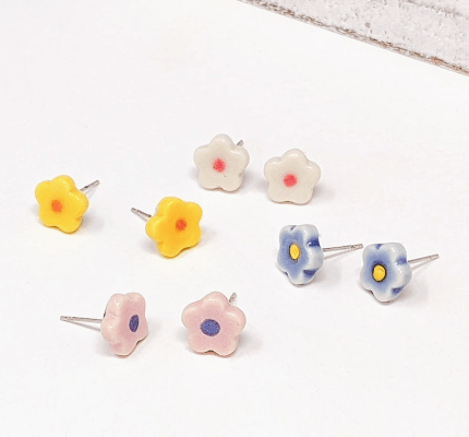 Puffy Cloud Flower Studs - Flea Boutiques