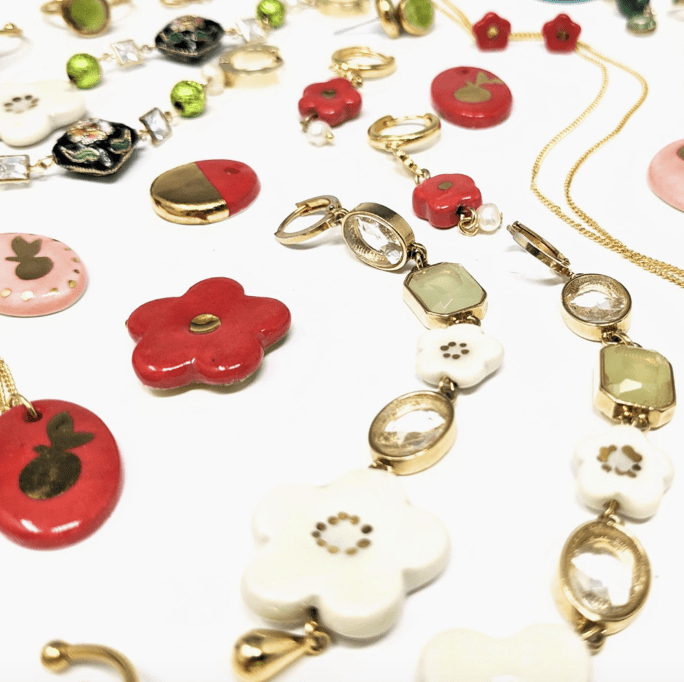 Puffy Cloud Flower Studs - Flea Boutiques