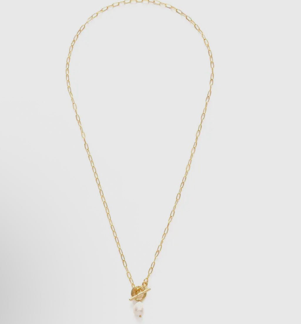 Toggle Clasp w/ Pearl Neckalce - Flea Boutiques