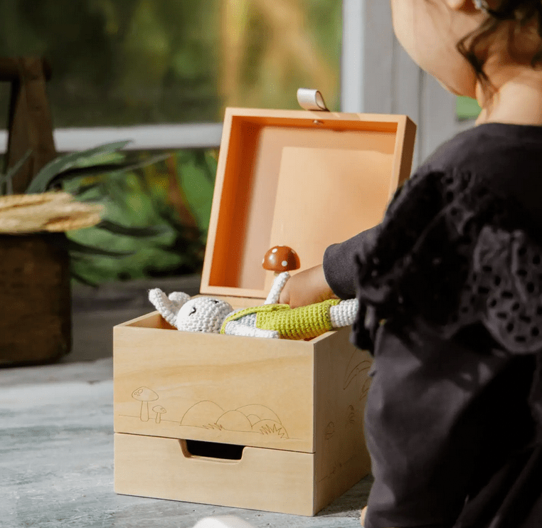 Wooden Musical Souvenir Box - Flea Boutiques