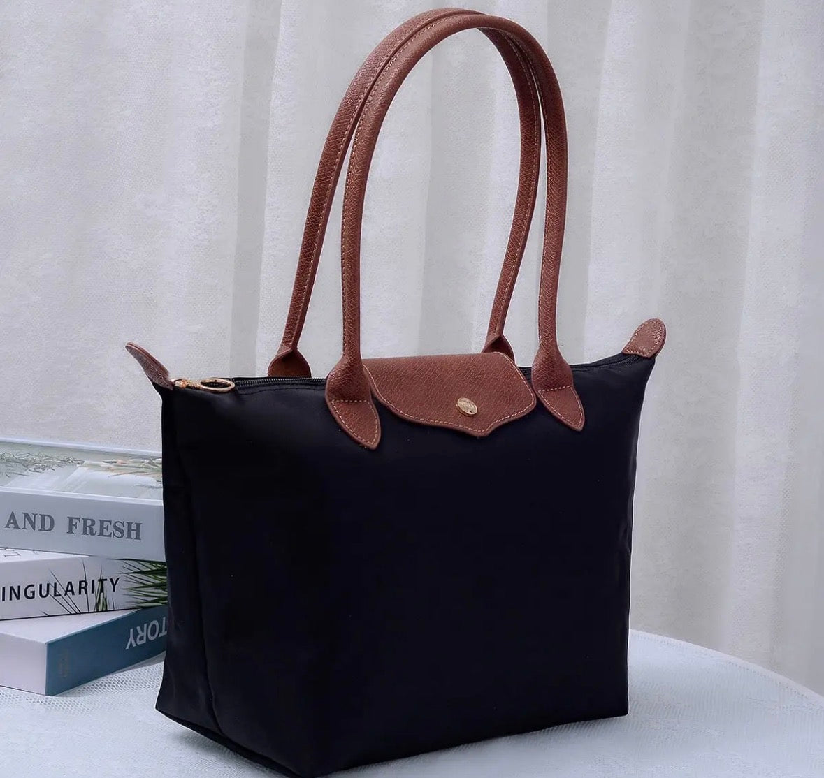 Hila 16in Nylon Tote