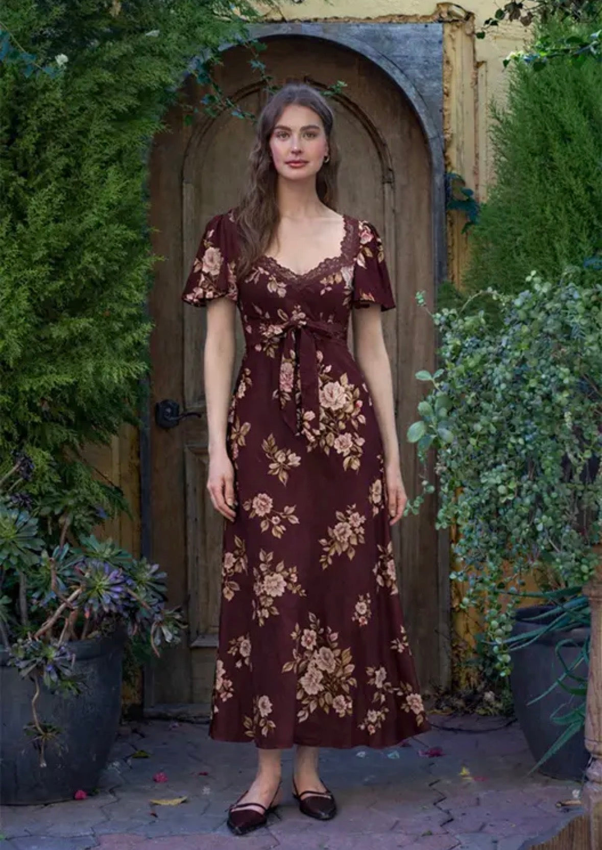 Sweetheart Lace Floral Midi Dress
