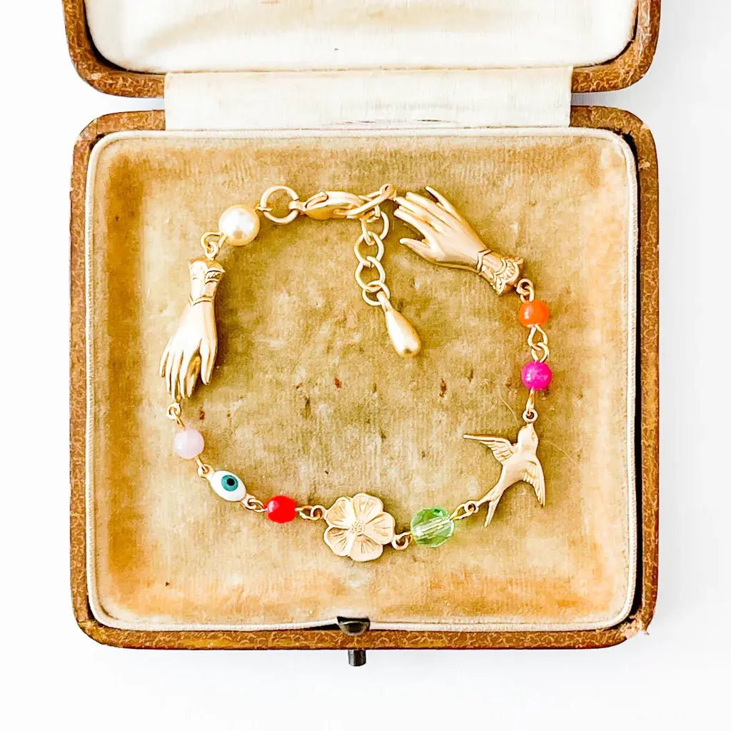 Adjustable Charm Bracelet w/ Pearls/Beads - Flea Boutiques