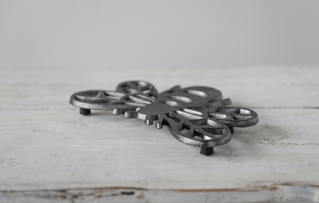 Aluminum Bee Trivet - Flea Boutiques