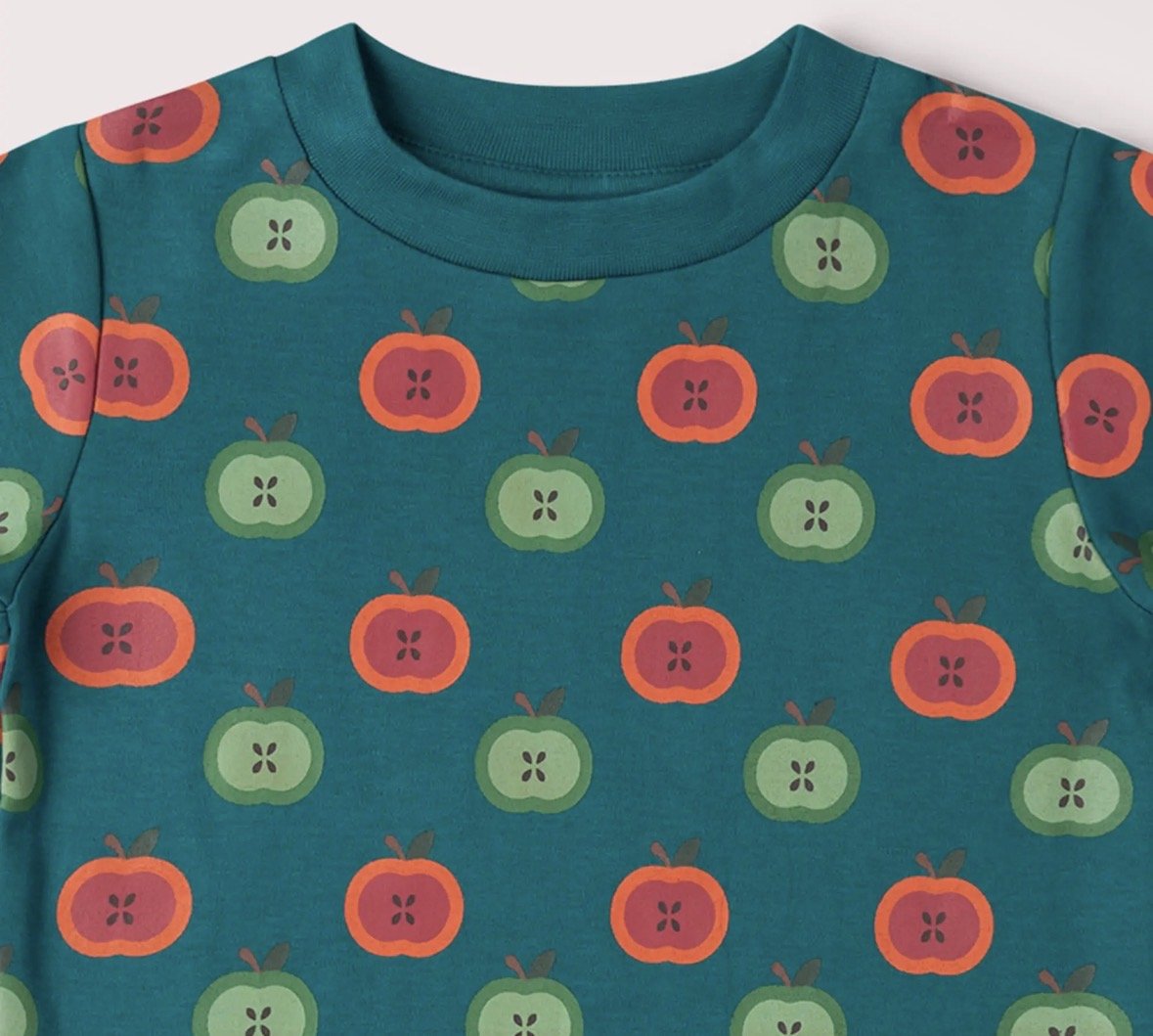 Apple Picking T-Shirt - Flea Boutiques