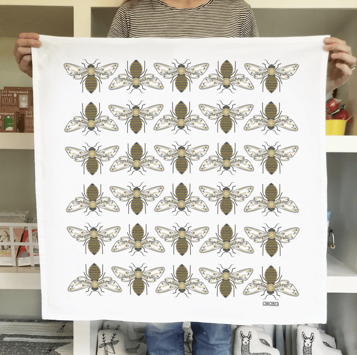 Bee Tea Towel - Flea Boutiques