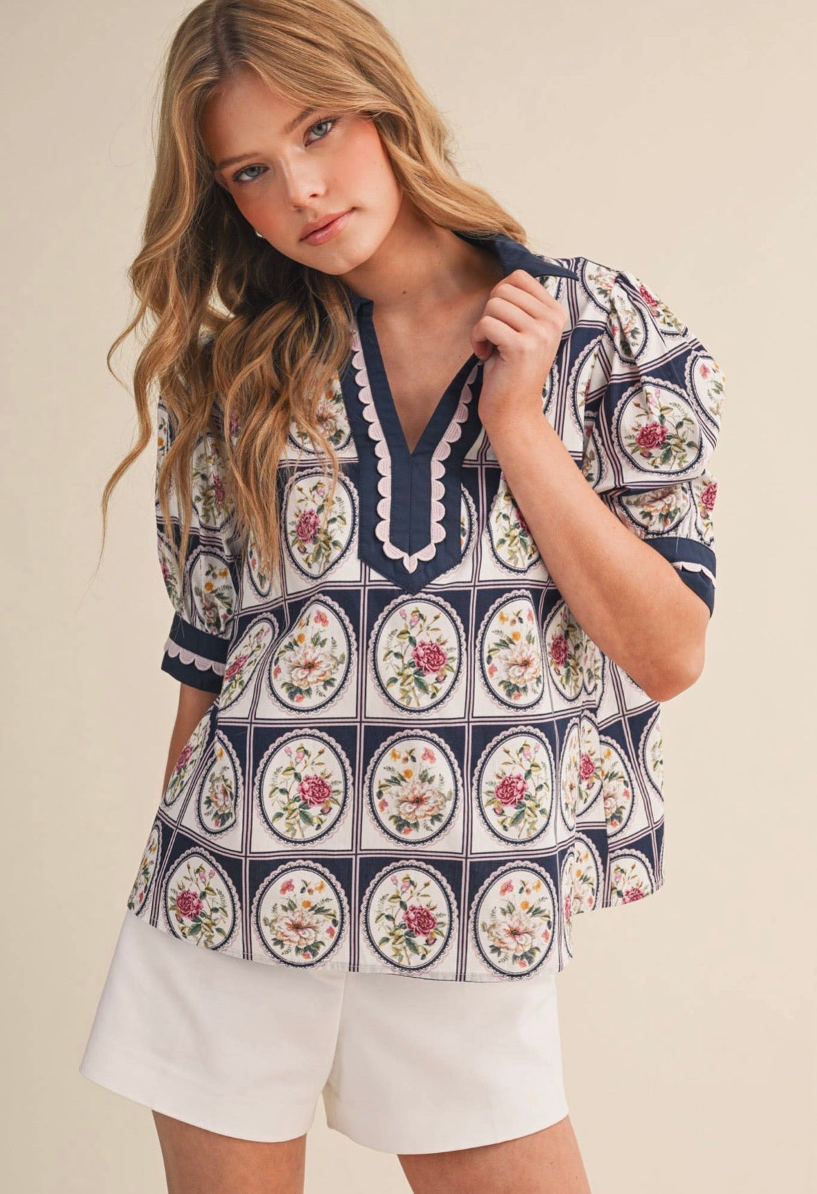 Binding Scallop Trim Top - Flea Boutiques