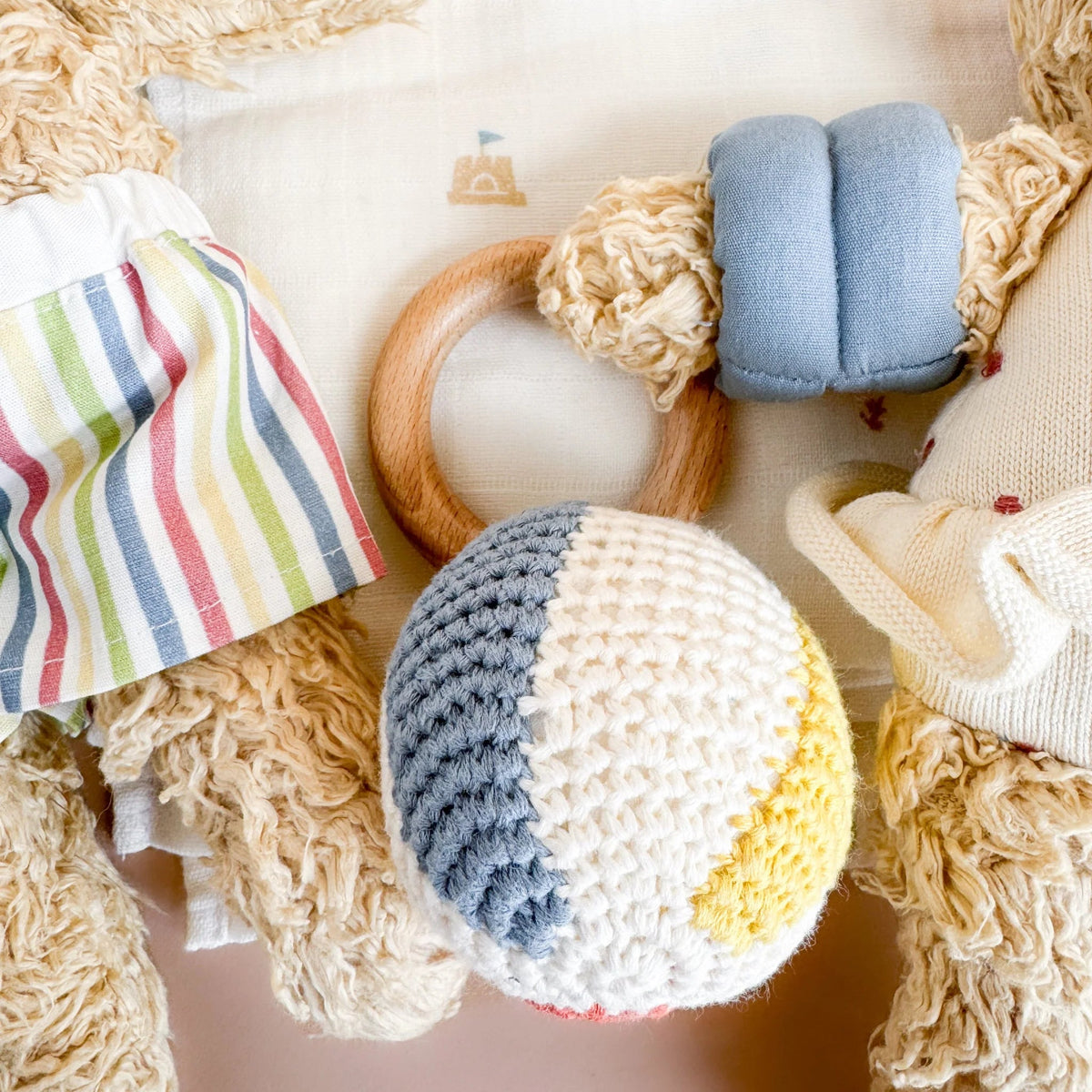 Blueberry Hill Teether Beach - Flea Boutiques