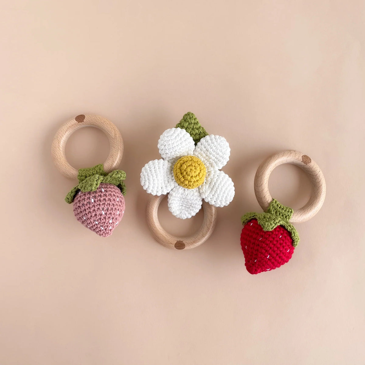 Blueberry Hill Teether Flower - Flea Boutiques
