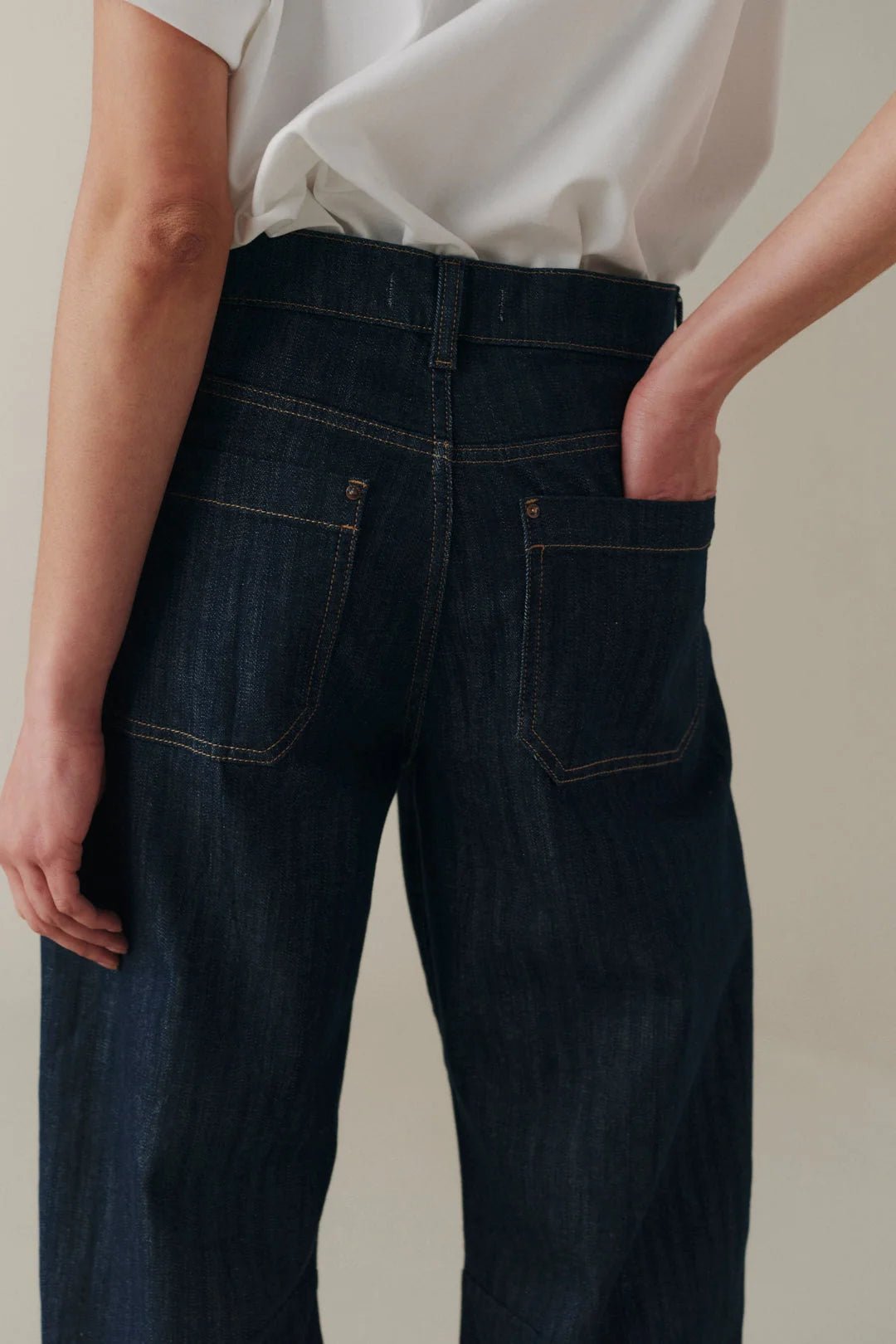 BNA Soft Curve Barrel - Flea Boutiques