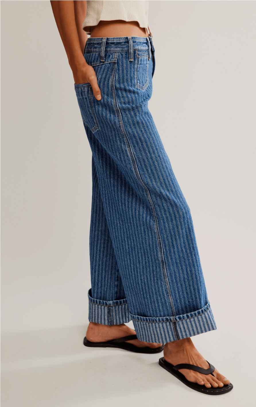 Brette Cropped W - Leg - Flea Boutiques