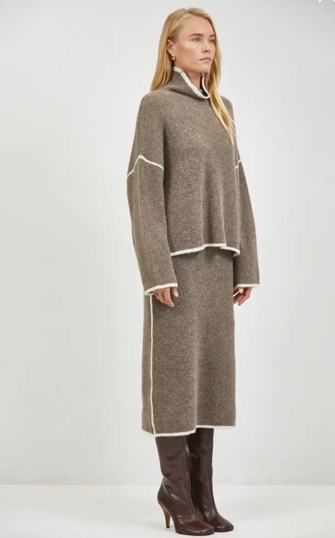 Brienne Sweater - Flea Boutiques