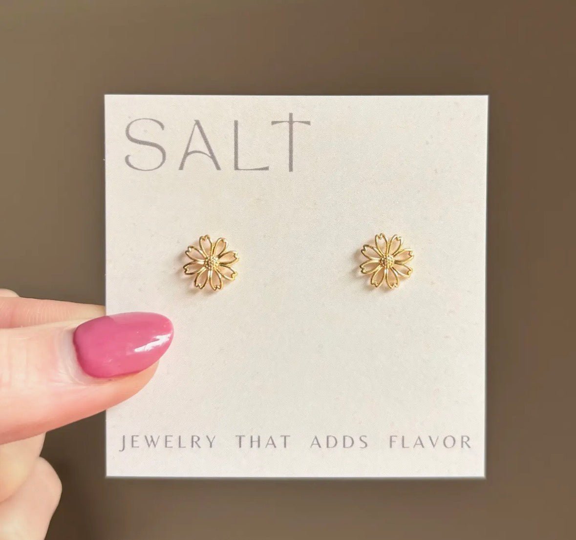 Daisy Outline Studs - Flea Boutiques