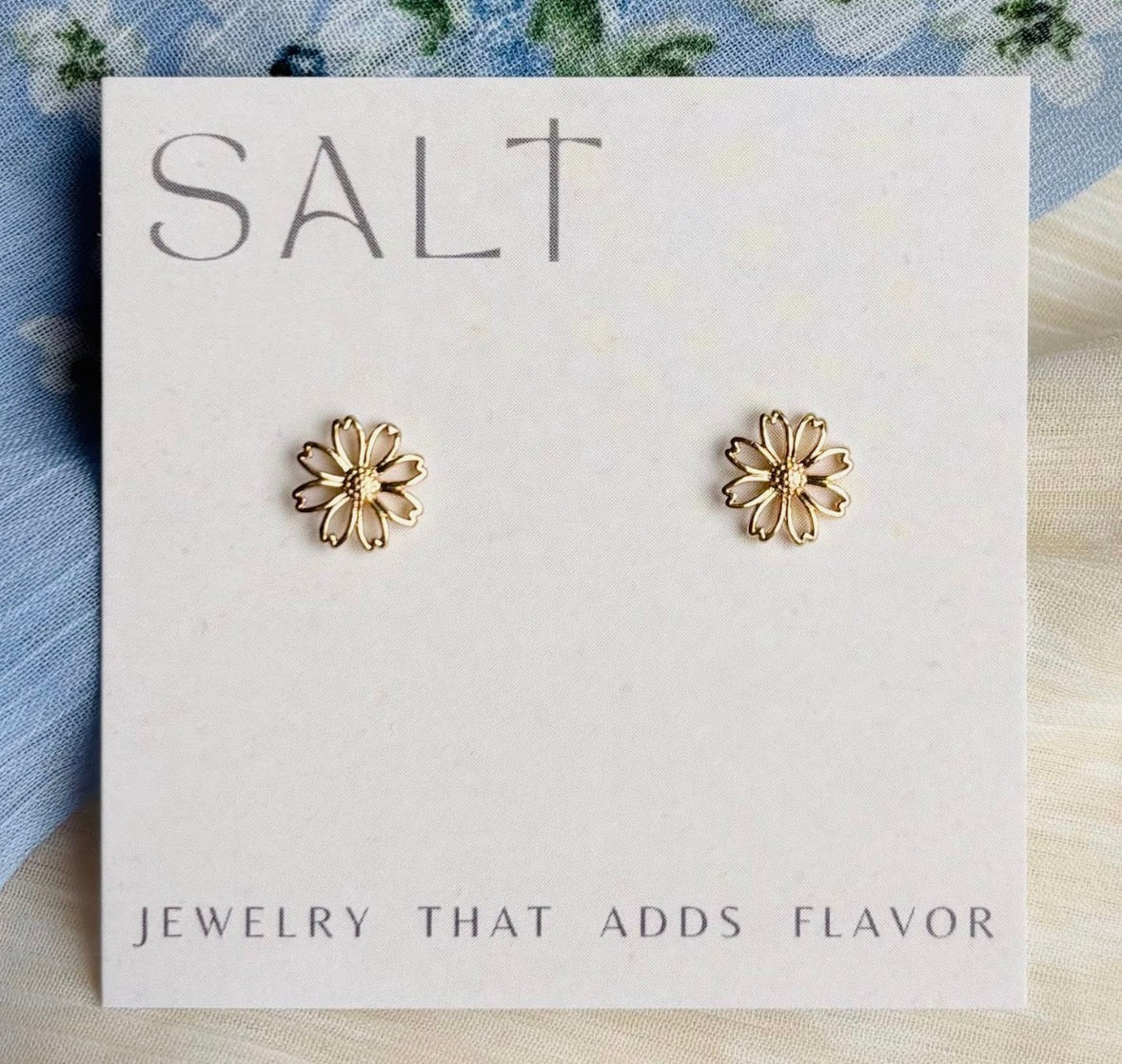 Daisy Outline Studs - Flea Boutiques