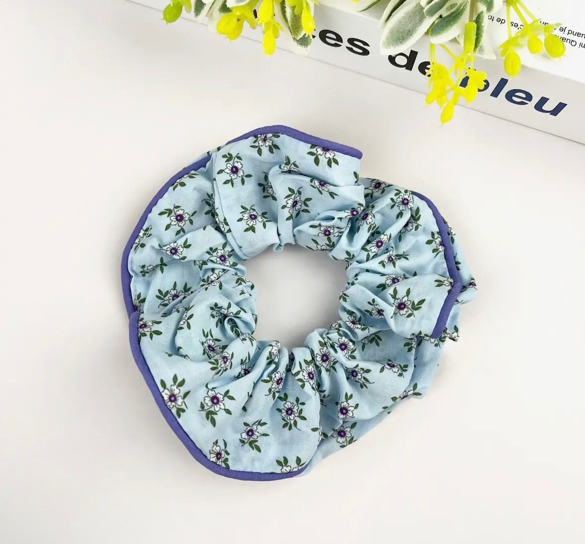 Elegant Floral Scrunchie - Flea Boutiques