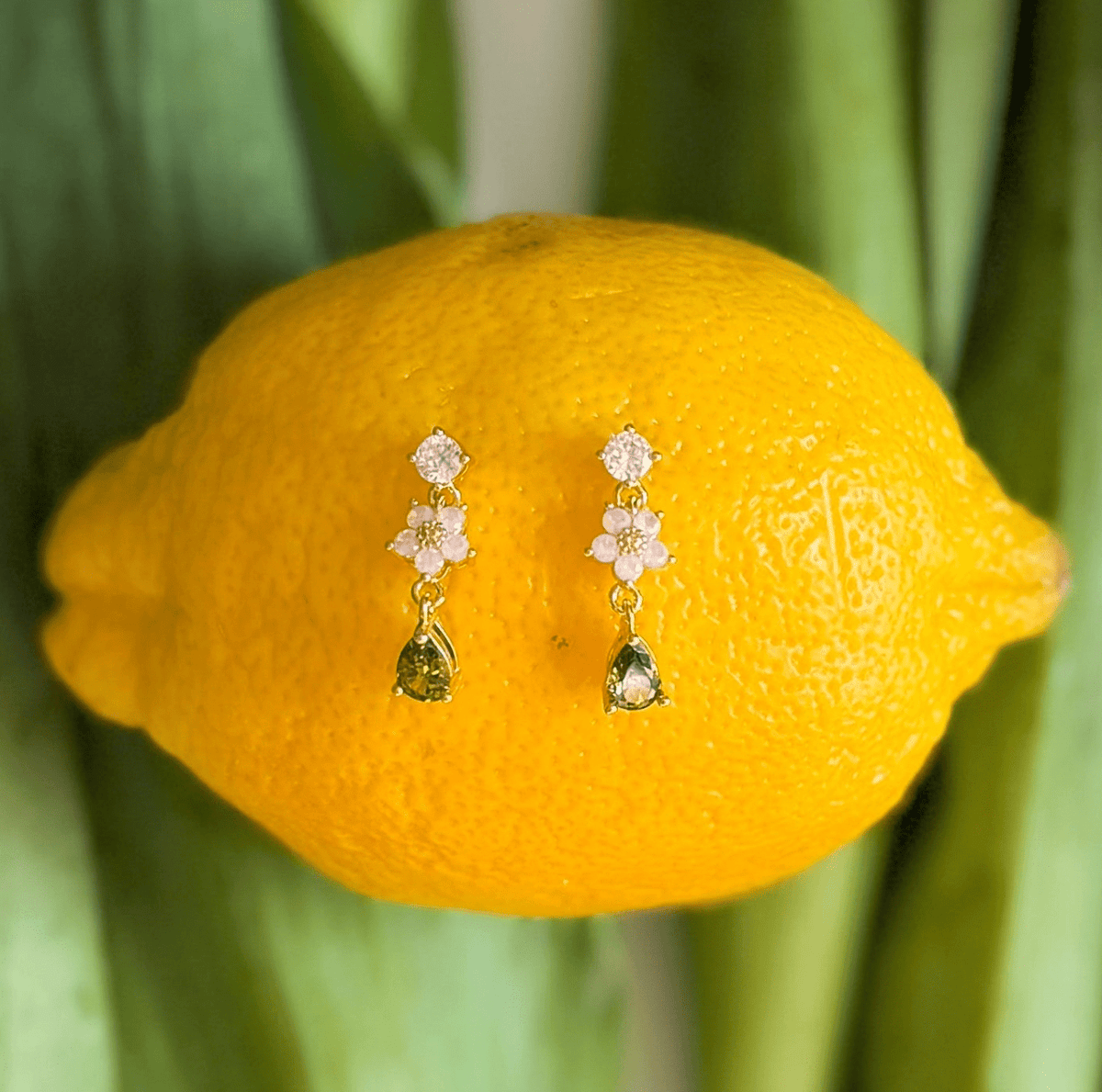 Eloise Drop Earrings - Flea Boutiques