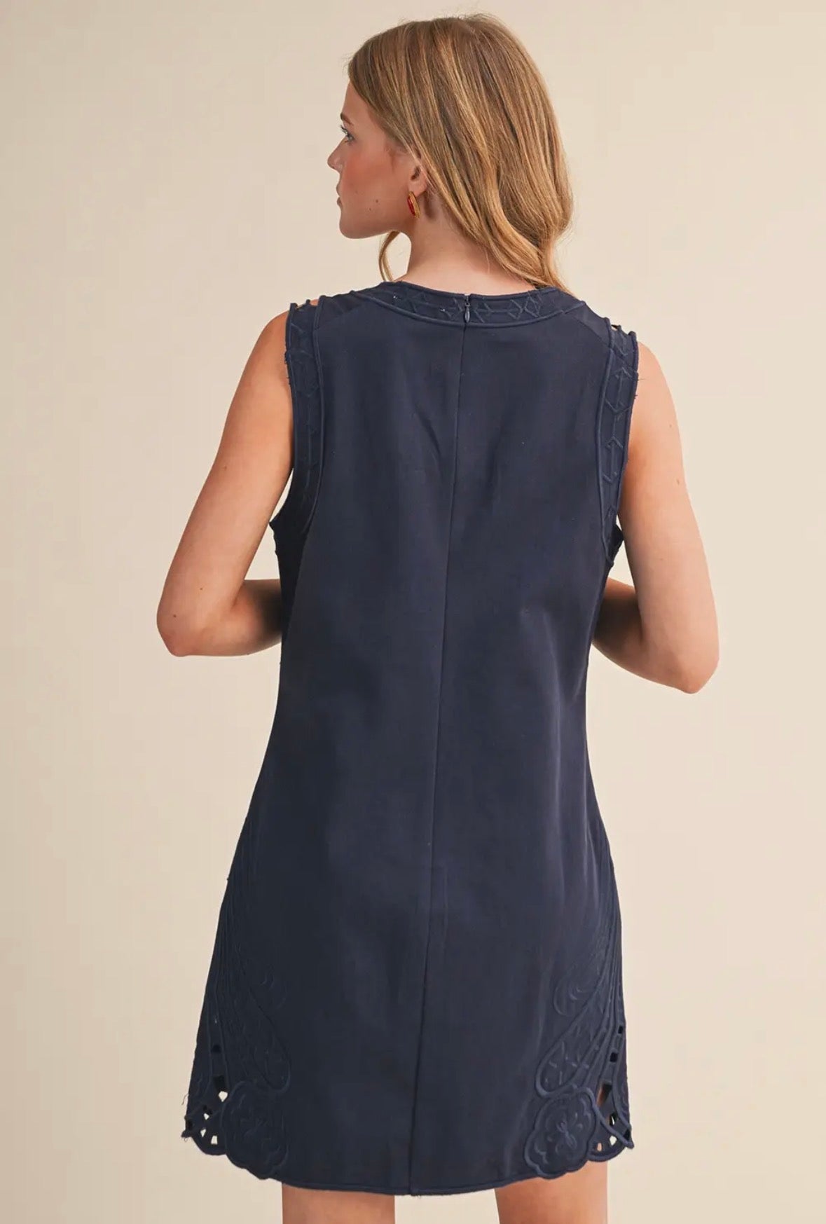 Embroidered Shift Dress w/Cut Out - Flea Boutiques