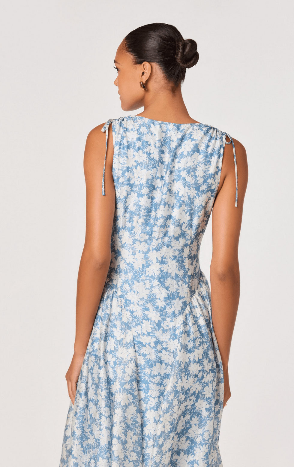 Emmery Floral Midi Dress - Flea Boutiques