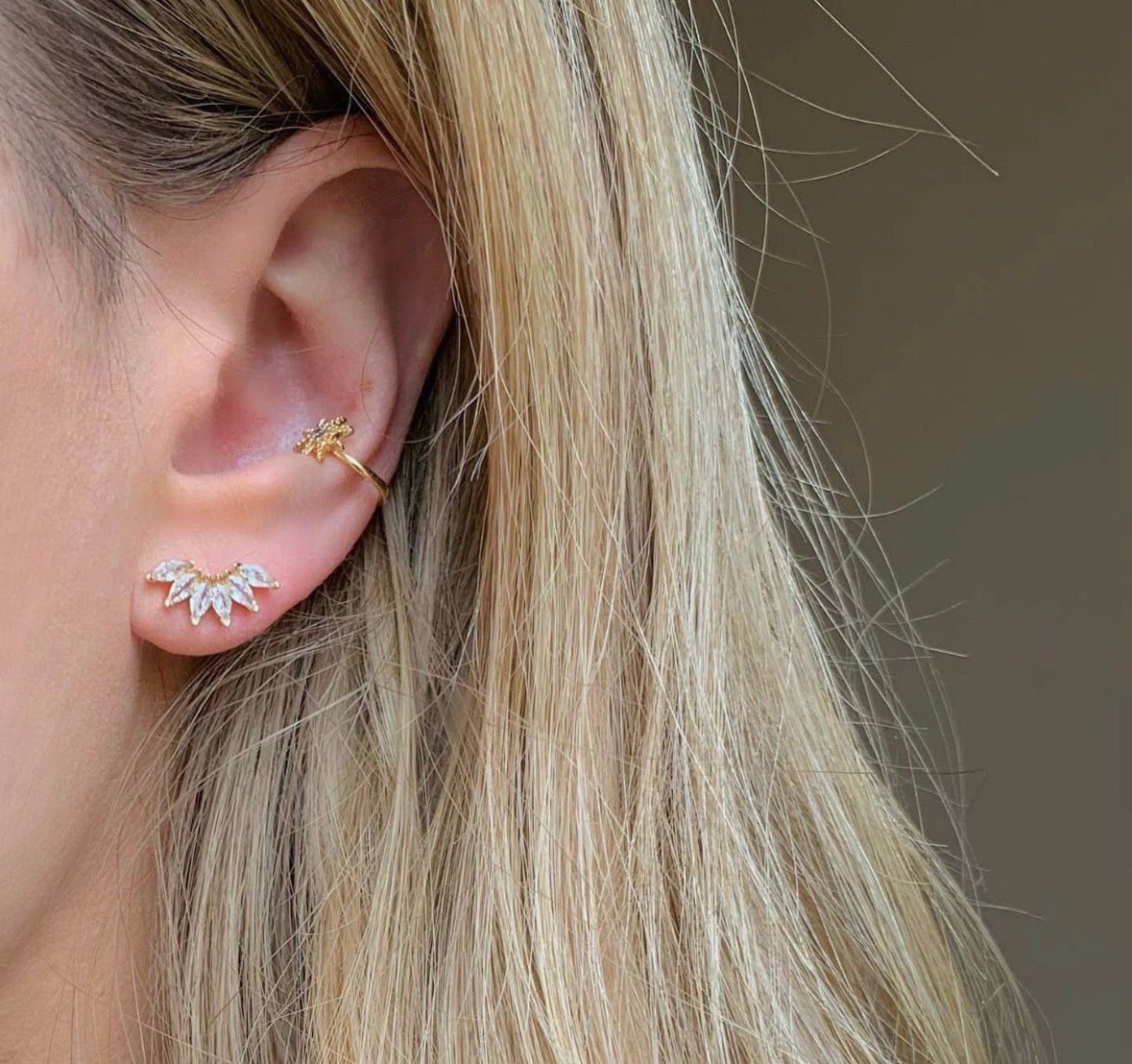 Fan Girl stud - Flea Boutiques