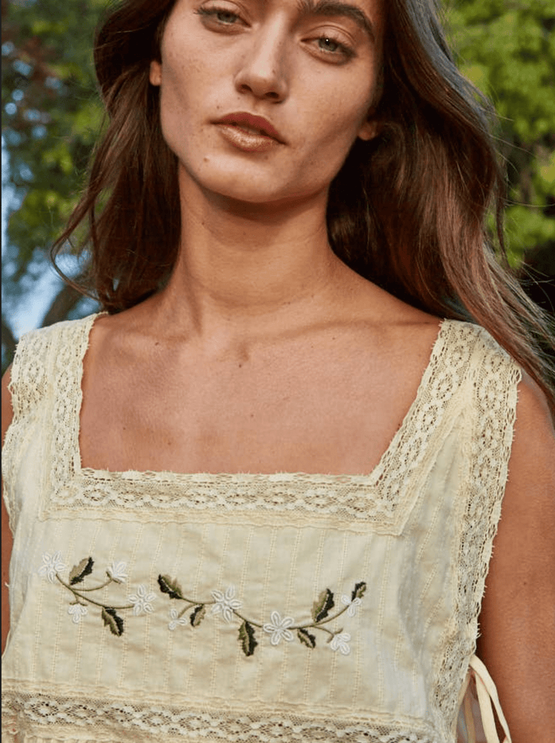 Floral Embroidery Top - Flea Boutiques
