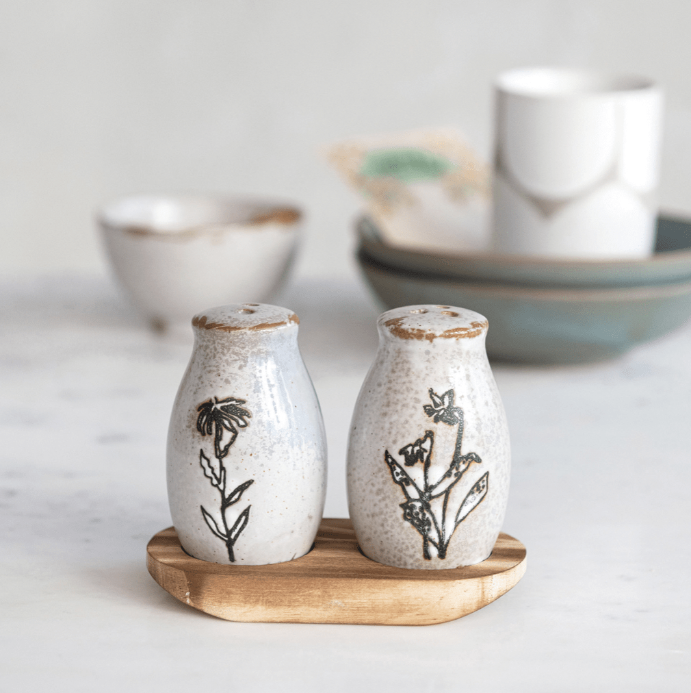Floral Salt & Pepper Shaker W/ Tray - Flea Boutiques