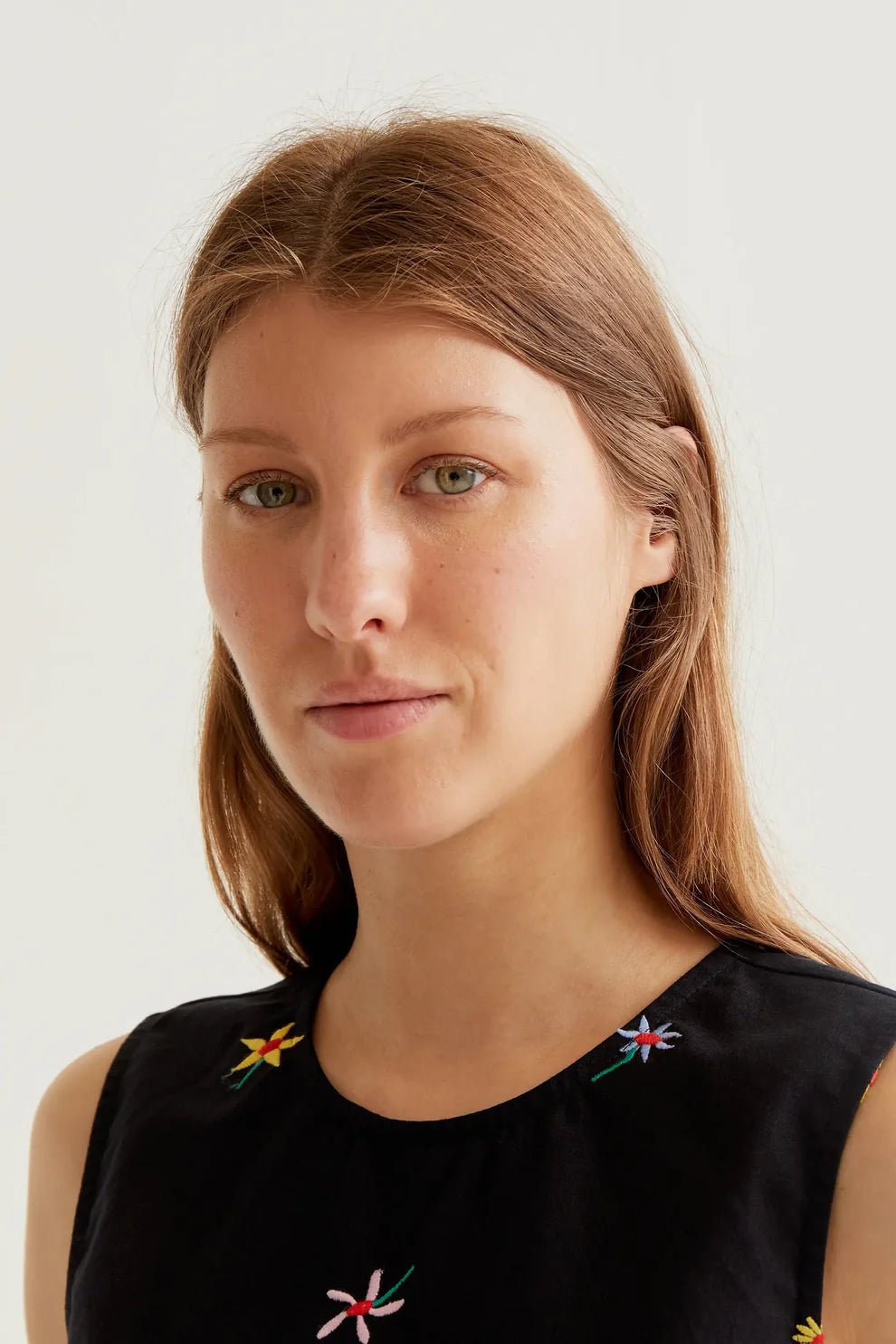 Flower Embroidery Tank - Flea Boutiques