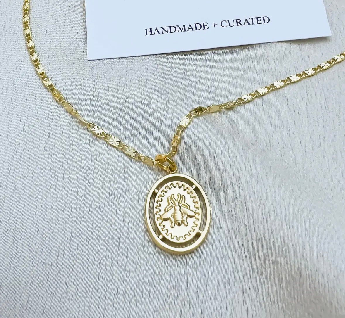 Golden Bee Signet Necklace - Flea Boutiques