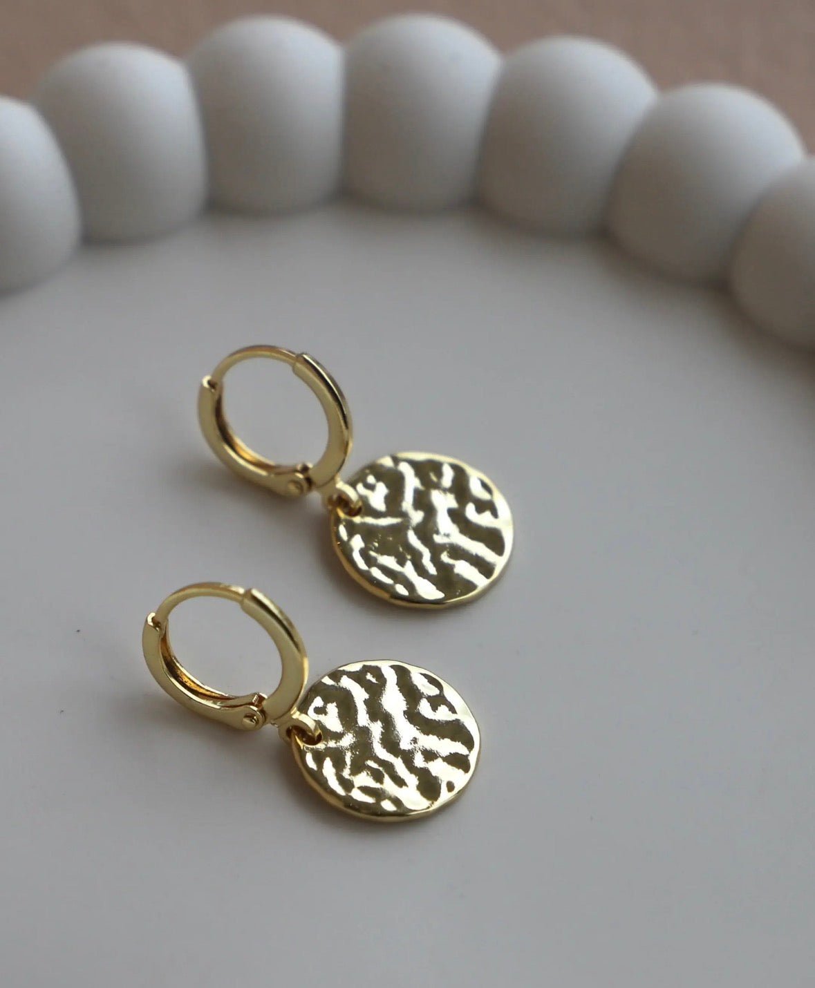 Hammered Medallion Huggies - Flea Boutiques
