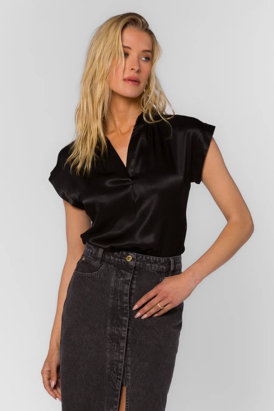Huxley Short Cuffed Blouse - Flea Boutiques
