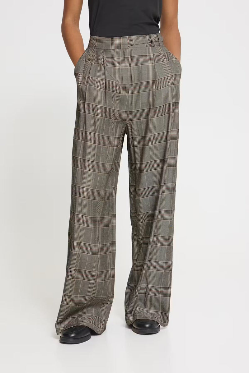 Ihlaito Pants - Flea Boutiques