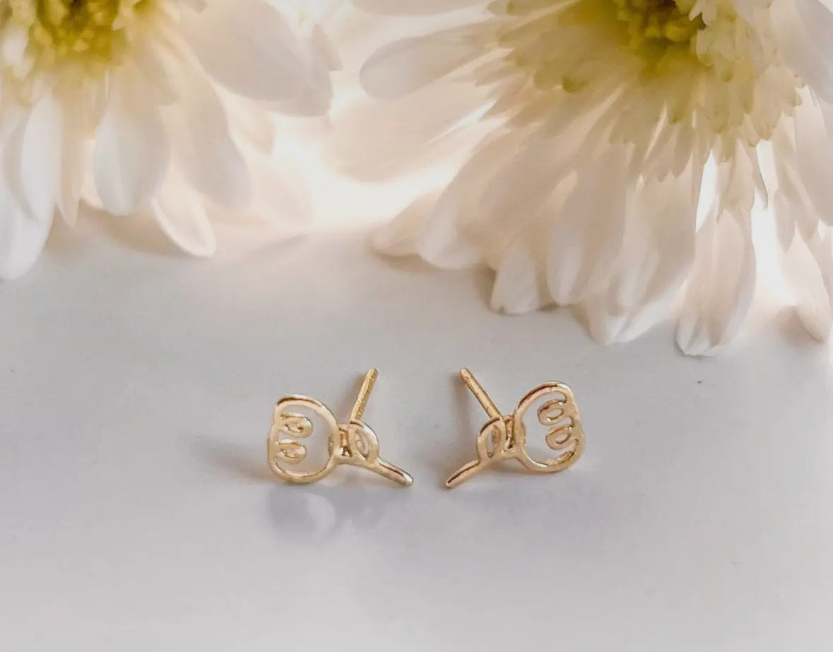 Tiny Tulip Stud