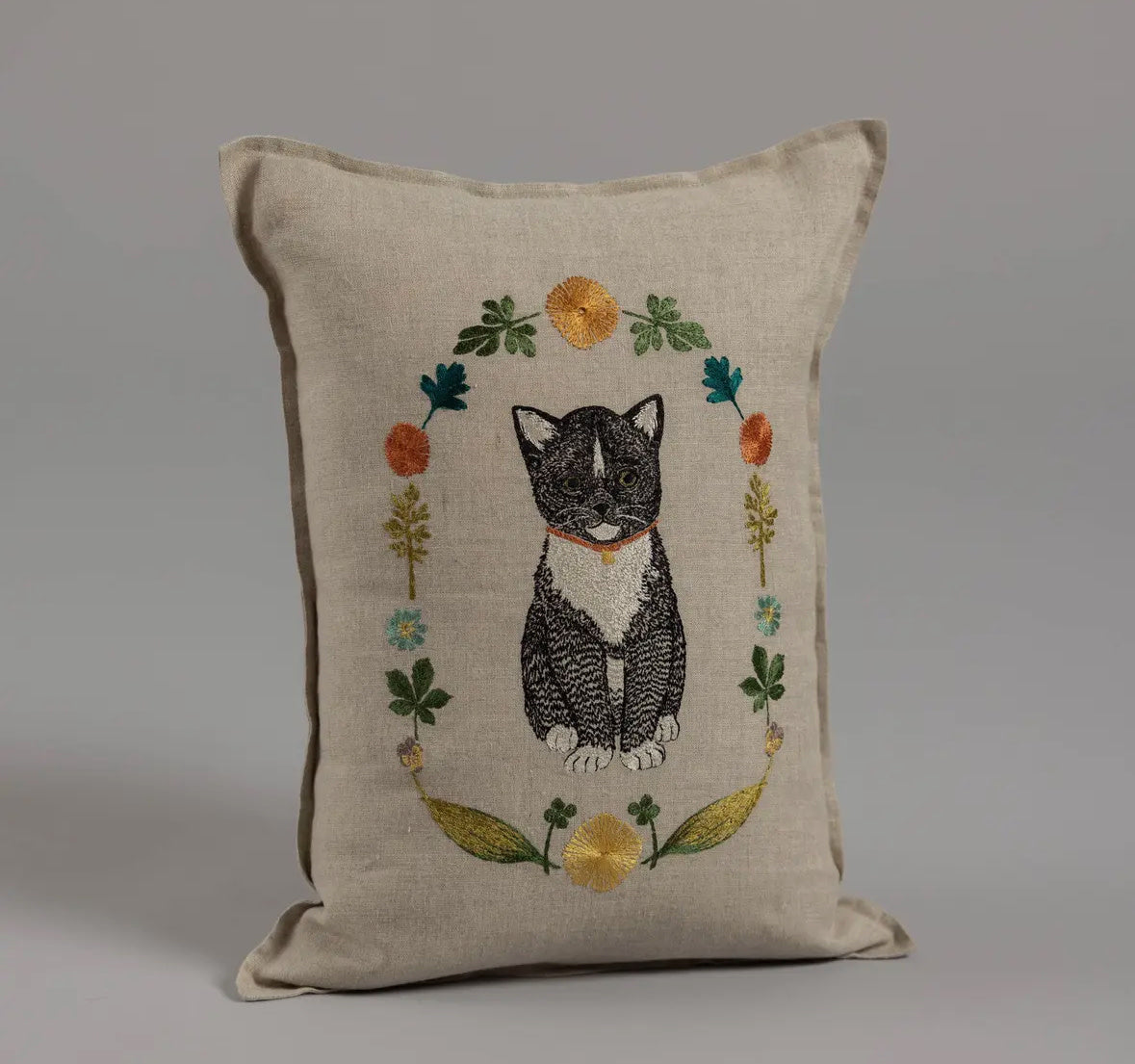 Kitten Cameo Pillow