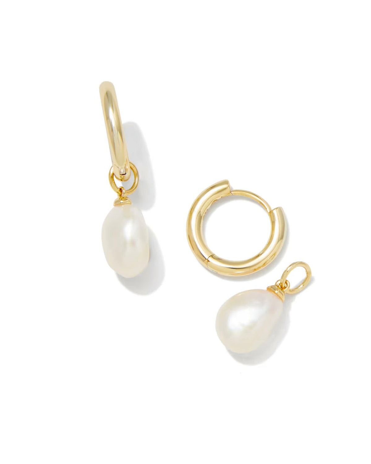 Kendra Scott Willa Pearl Huggie - Flea Boutiques