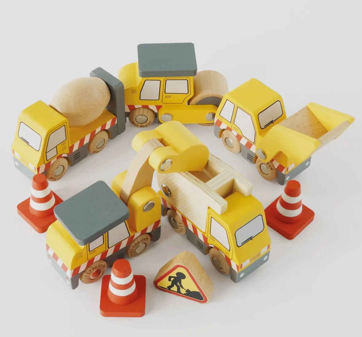 Le Toy Van Construction Toy Cars, Trucks, Diggers - Flea Boutiques