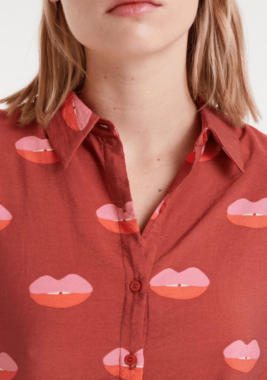 Lip Print Button Down - Flea Boutiques