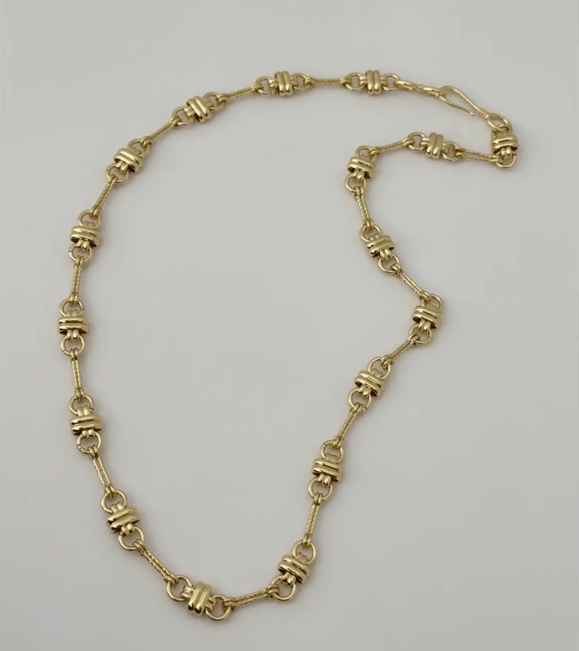 Magnolia Chain Link Necklace - Flea Boutiques