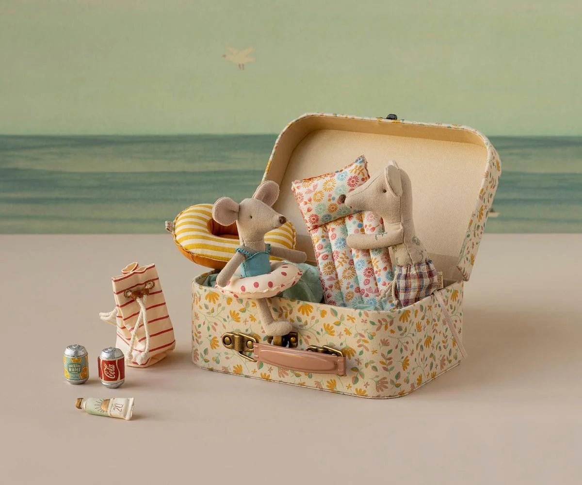 Maileg Mouse Bag with Beach Essentials - Flea Boutiques