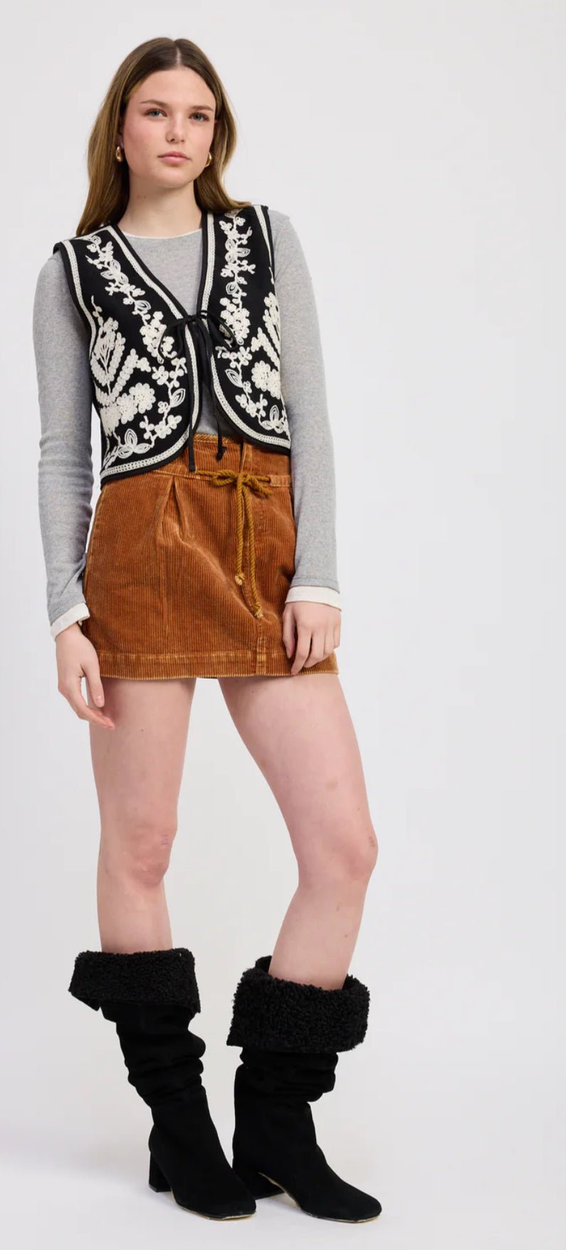 Melanie Emb Vest - Flea Boutiques