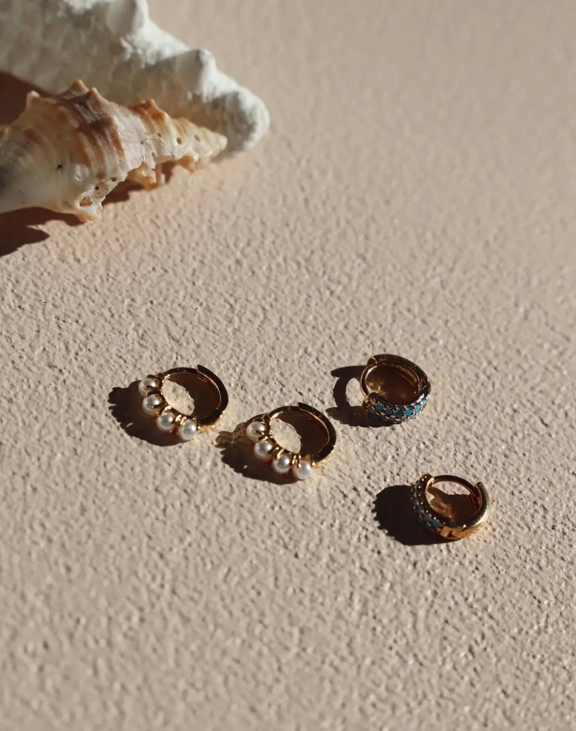 Mini Pearl Hoops - Flea Boutiques
