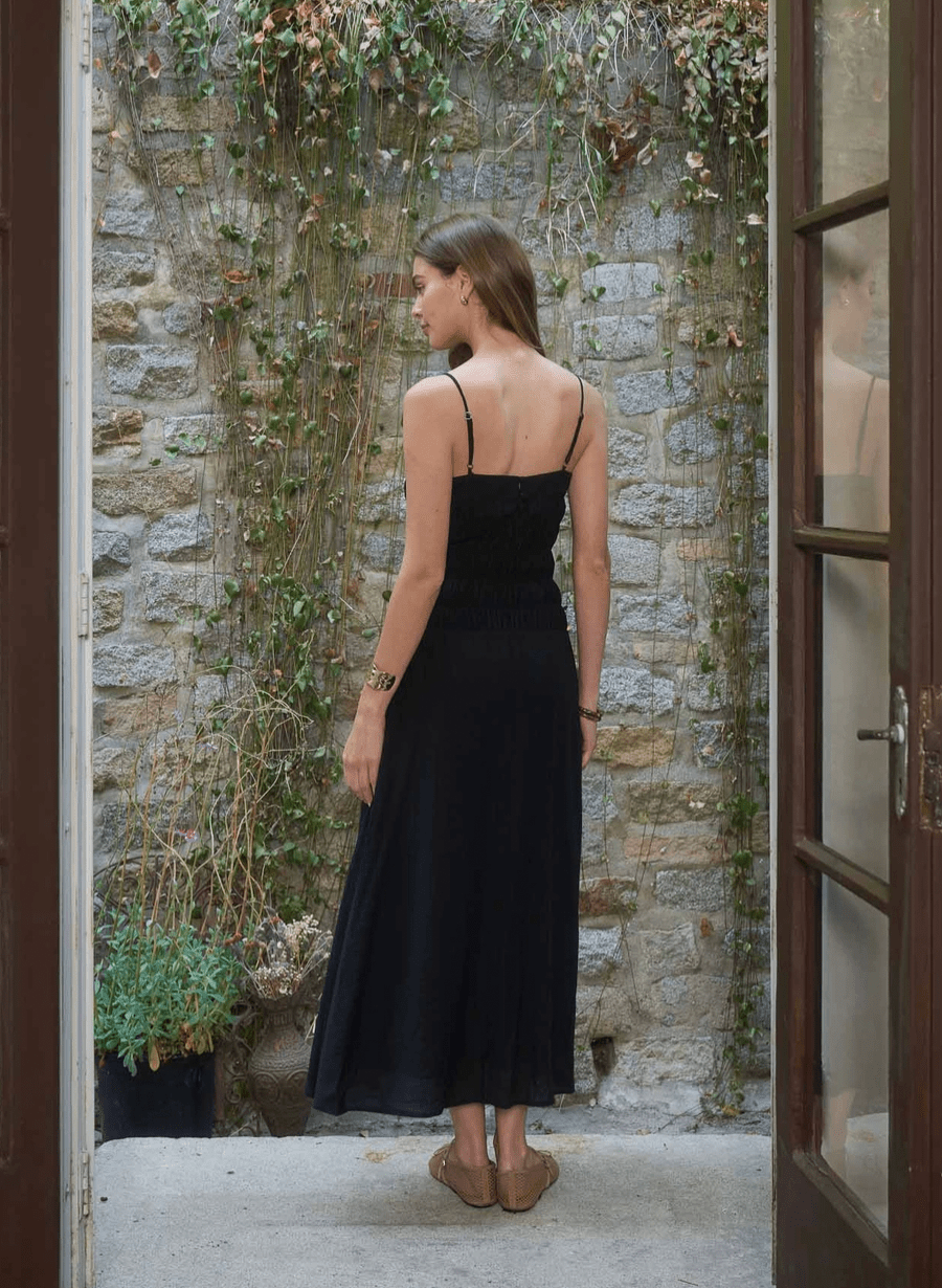 moon river shirred midi dress Moon River Puff Sleeve Shirred Cutout Tiered Midi Dress Medium Black Boho Chic