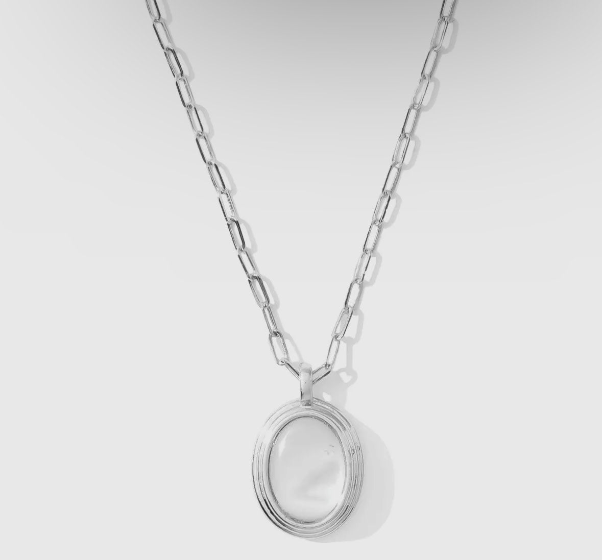 Mother of Pearl Oval Pendant - Flea Boutiques