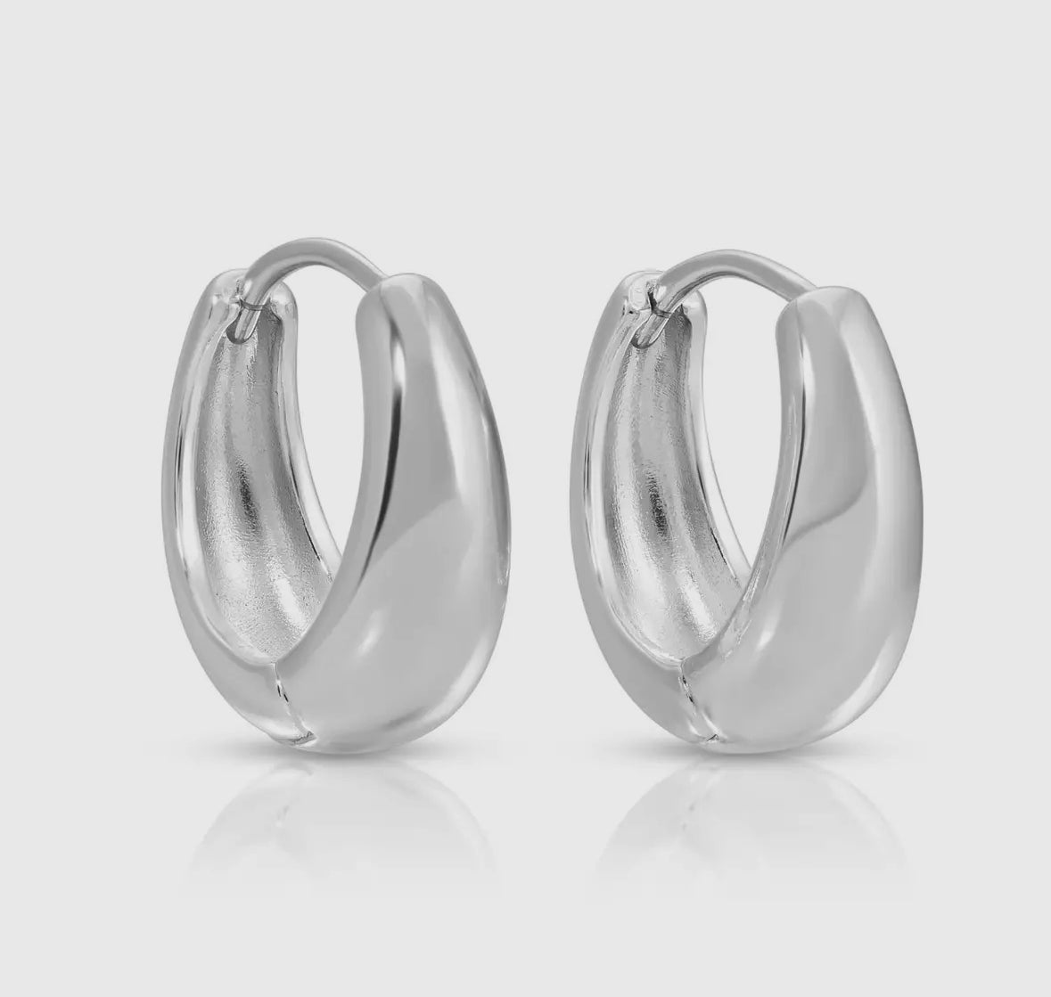 Narrow To Wide Huggies - Flea Boutiques