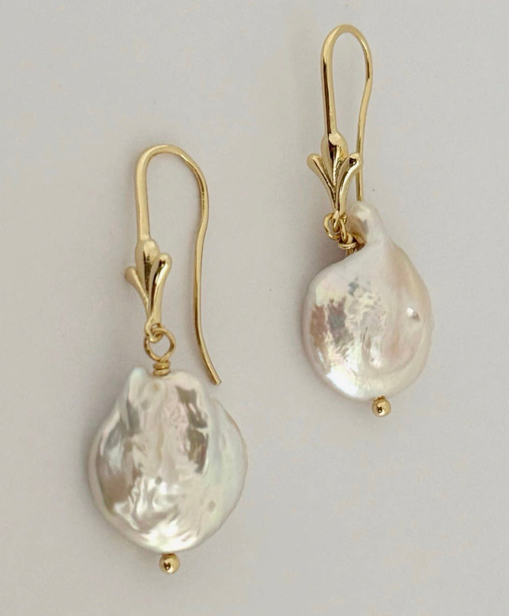 Ninou Pearl Earrings