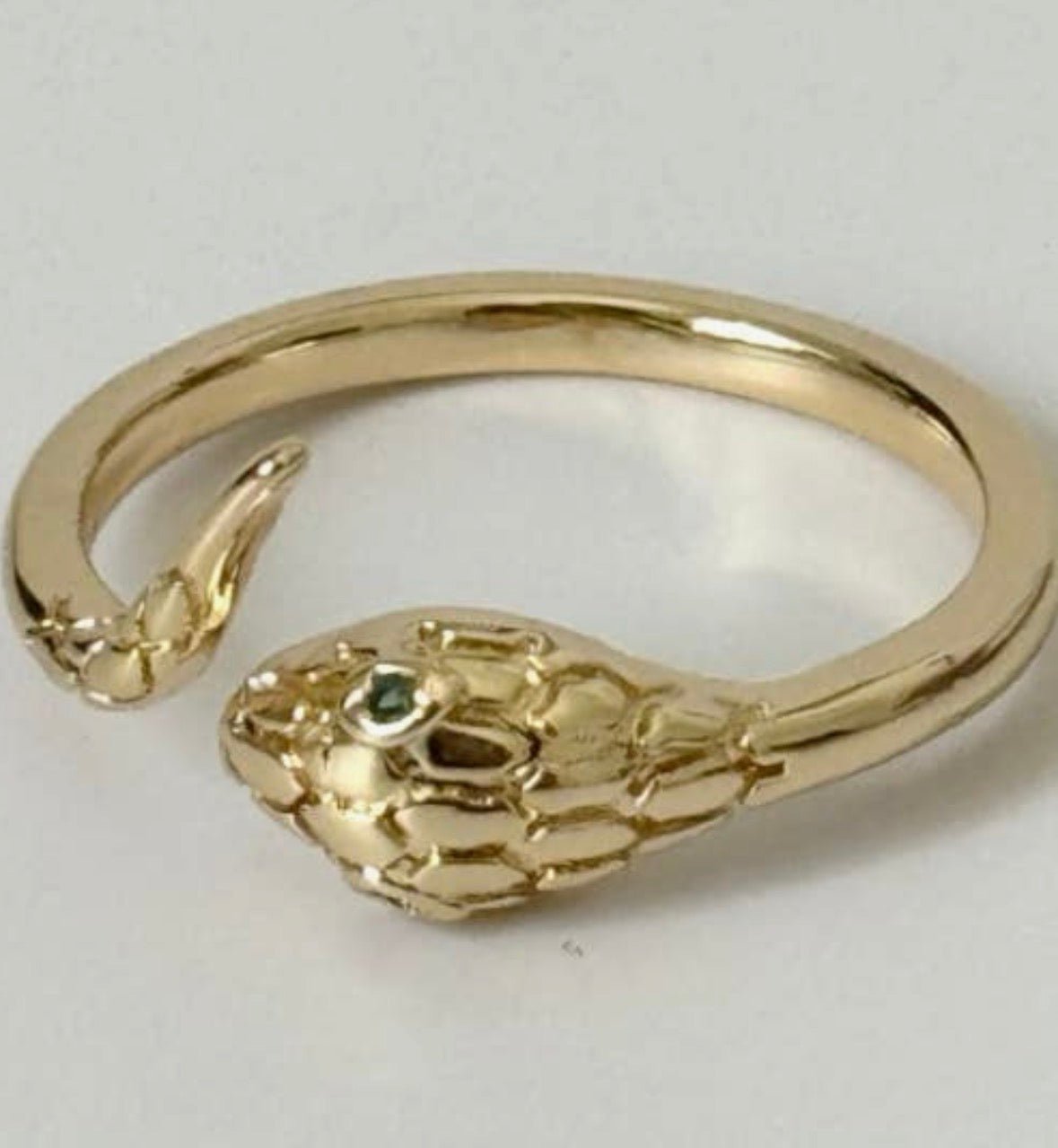 Olive Snake Ring - Flea Boutiques