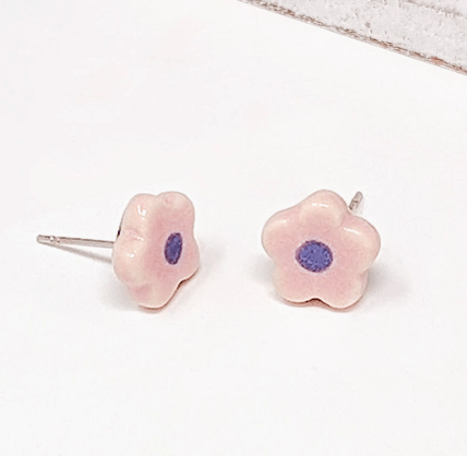 Puffy Cloud Flower Studs - Flea Boutiques